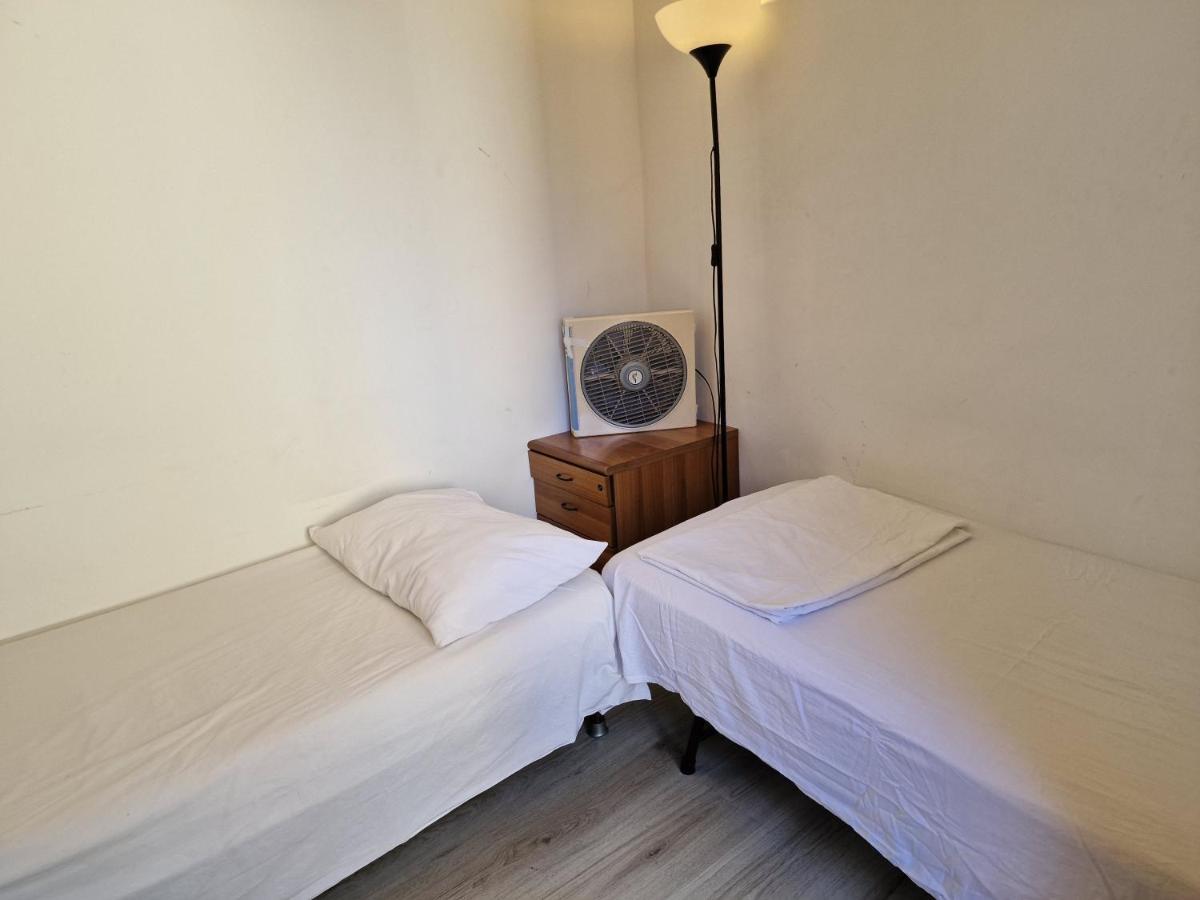 Private Room In A Quiet Apartment In The City Center มิลาน ภายนอก รูปภาพ